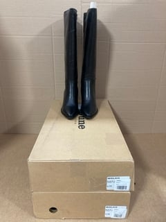 2 X DUNE LONDON WOMENS LEATHER SMART WESTERN HIGH KNEE BOOTS IN BLACK SIZE: 5 AND 6 - RRP - £180: LOCATION - D11