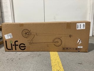 (COLLECTION ONLY) LIFE E350 PLUS LITHIUM-ION ELECTRIC SCOOTER IN BLACK: LOCATION - AR6T