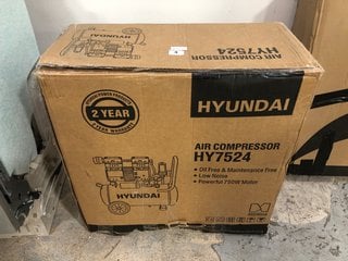 HYUNDAI AIR COMPRESSOR MODEL: HY7524 RRP: £170: LOCATION - A1