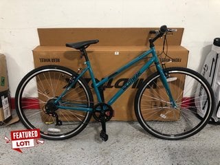 WILDTRAK STEEL TREKKING BIKE 700C IN GREEN RRP: £170: LOCATION - A1