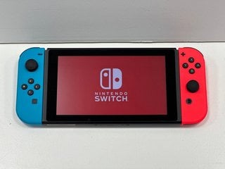 NINTENDO SWITCH 32GB GAMES CONSOLE IN NEON RED & NEON BLUE: MODEL NO HAC-001(-01) [JPTM127836]