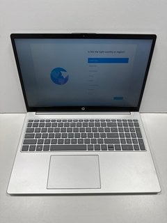 HP 15-FC0008NA 256GB LAPTOP IN SILVER: MODEL NO 893D9EA#ABU. AMD RYZEN 5 7520U @ 2.80 GHZ, 8GB RAM, 15.6" SCREEN, AMD RADEON GRAPHICS [JPTM127792]