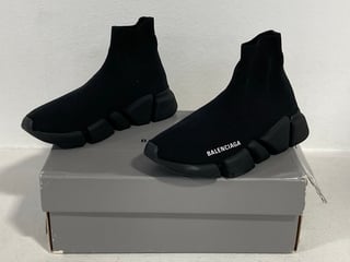 BALENCIAGA SPEED STRETCH-KNIT SLIP-ON TRAINERS IN BLACK UK SIZE 3 - RRP £650: LOCATION - FRONT BOOTH