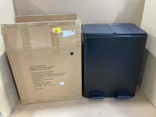 2 X JOHN LEWIS & PARTNERS 2 SECTION 40L/60L RECYCLING BINS IN BLACK: LOCATION - I8