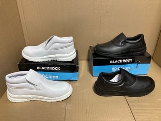 PAIR OF BLACKROCK SRC SLIP ON SHOES IN BLACK - UK 10 TO ALSO INCLUDE PAIR OF BLACKROCK SRC SLIP ON BOOTS IN WHITE - UK 10: LOCATION - I7