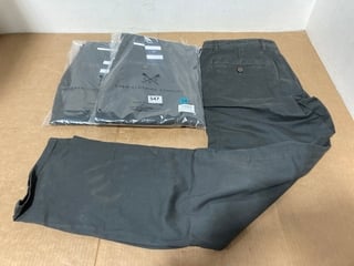 3 X CREW CLOTHING COMPANY MENS CLASSIC CHINOS IN CHARCOAL - UK 34R - COMBINED RRP £209.99: LOCATION - I6