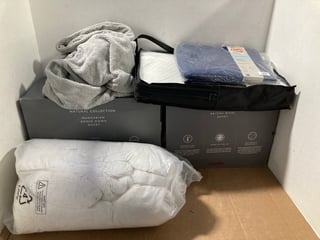 6 X JOHN LEWIS & PARTNERS BEDDING ITEMS TO INCLUDE NECK SUPPORT MEMORY FOAM PILLOW: LOCATION - J11