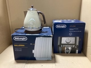 3 X DELONGHI ELECTRICAL KITCHEN APPLIANCES TO INCLUDE STILOSA ESPRESSO AND CAPPUCINO COFFEE MAKER: LOCATION - J13