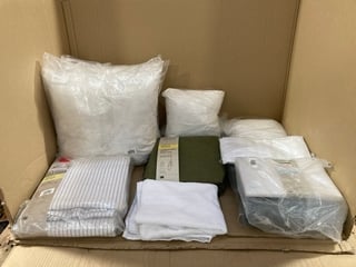 QTY OF JOHN LEWIS & PARTNERS ITEMS TO INCLUDE GREEN LINEN DEEP FITTED SHEET: LOCATION - J14