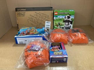 QTY OF ASSORTED CHILDRENS TOYS TO INCLUDE LEGO MINECRAFT THE PANDA HAVEN AND HOT WHEELS SUPER LOOP FIRE STATION: LOCATION - E2