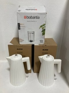 ALESSI PLISSE ELECTRIC KETTLE IN WHITE TO INCLUDE BRABANTIA NEWLCON 3 LITRE PEDAL BIN: LOCATION - BR3