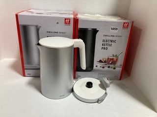 3 X ZWILLING 1.5 LITRE ELECTRIC PRO KETTLES IN SILVER: LOCATION - BR4