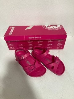 BIRKENSTOCK RIO EVA KIDS SHOES IN BEETROOT PURPLE: LOCATION - BR5