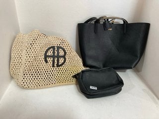 3 X ASSORTED WOMEN'S BAGS TO INCLUDE RALPH LAUREN REVERSIBLE TOTE BAG IN BLACK: LOCATION - CR3