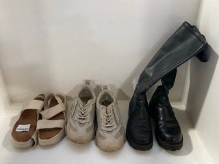 3 X ASSORTED FOOTWEAR TO INCLUDE DUNE WOMEN'S LEATHER PLATFORM SANDALS IN ECRU - SIZE UK 8: LOCATION - CR5