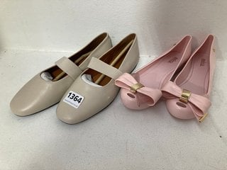 VAGABOND JOLIN SHOES IN BLUSH - SIZE UK 5 TO INCLUDE MELISSA ULTRAGIRL BOW FLAT SHOES IN PINK - SIZE UK 4: LOCATION - CR8