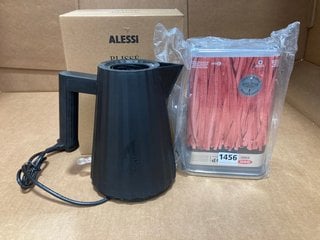 2 X ALESSI PLISSE 1.7 LITRE KETTLES IN BLACK TO INCLUDE OXO POP CONTAINER: LOCATION - C4T