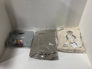 3 X ASSORTED CLOTHING ITEMS TO INCLUDE RALPH LAUREN POLO HOODIE IN CREAM - UK XL: LOCATION - DR7