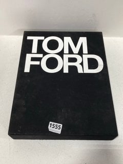 TOM FORD HARDBACK BOOK: LOCATION - DR6