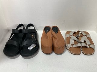 3 X ASSORTED SHOES TO INCLUDE SIMON MILLER WOMENS COASTER PLATFORM CLOGS IN TOFFEE - UK 4: LOCATION - DR6