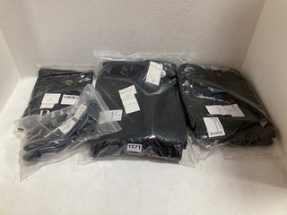 4 X ASSORTED CLOTHING ITEMS TO INCLUDE RALPH LAUREN MENS BOXED LOGO LONG SLEEVE TOP IN BLACK - UK L: LOCATION - DR5