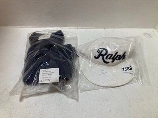 RALPH LAUREN CAP IN WHITE TO ALSO INCLUDE RALPH LAUREN CREW NECK T-SHIRT IN NAVY - UK L: LOCATION - DR5