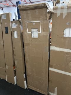 WHITE VERTICAL SINGLE FLAT PANEL RADIATOR 1800 X 500MM - RRP £705: LOCATION - BACK RACK