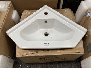 (COLLECTION ONLY) 1TH CERAMIC CORNER BASIN - RRP £180: LOCATION - A6