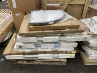 (COLLECTION ONLY) PALLET OF ASSORTED SHOWER TRAYS - RRP £2500: LOCATION - A7