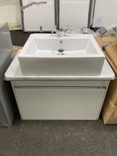 (COLLECTION ONLY) WALL HUNG 1 DRAWER COUNTERTOP SINK UNIT IN LIGHT GREY WITH A 805 X 460 X 25MM CARRARA MARBLE EFFECT COUNTERTOP COMPETE WITH A 1TH CERAMIC BASIN & TRADITIONAL CROSSHEAD MONO BASIN MI