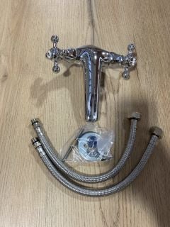 TRADITIONAL CROSSHEAD MONO BASIN MIXER TAP IN CHROME - RRP £180: LOCATION - R2