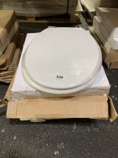 QTY OF ASSORTED TOILET SEATS - RRP £250: LOCATION - R2