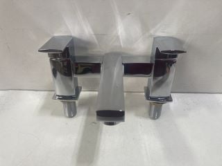 DECK MOUNTED BATH FILLER IN CHROME - RRP £290: LOCATION - R3