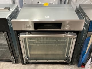 BOSCH BUILT IN SINGLE ELECTRIC OVEN: MODEL HBS573BS0B - RRP £606: LOCATION - C5