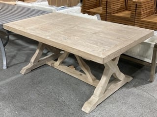 HADLEY ROSE LOU LOU LARGE OUTDOOR GARDEN DINING TABLE IN SOLID ENGLISH SEASONED OAK FINISH - RRP £4820: LOCATION - D1