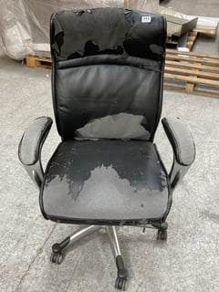 JOHN LEWIS & PARTNERS OFFICE CHAIR IN BLACK: LOCATION - A3