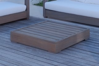 HADLEY ROSE IBIZA COLLECTION SQUARE OUTDOOR GARDEN COFFEE TABLE IN DARK STAINED NATURAL WOOD FINISH - RRP £1095: LOCATION - D2