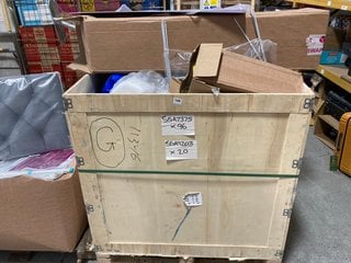 PALLET OF ASSORTED ITEMS TO INCLUDE LARGE TRAFFIC CONES IN ORANGE: LOCATION - B2 (KERBSIDE PALLET DELIVERY)