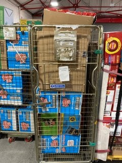 CAGE OF ASSORTED CRISPS TO INCLUDE WALKERS LIGHTLY SALTED CRISPS BBE: 26/10/24 ( CAGE NOT INCLUDED ): LOCATION - B2 (KERBSIDE PALLET DELIVERY)