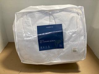 SOAK & SLEEP LUXURIOUS 80% GOOSE DOWN SUPER KING DUVET: LOCATION - C6