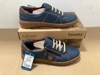 LORETTA WOMENS LEATHER LACE UP TRAINERS IN NAVY - UK 5: LOCATION - C5