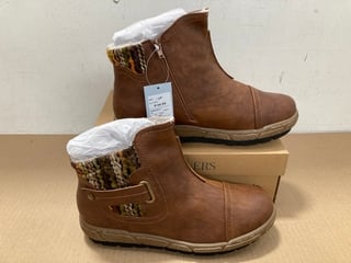 PAVERS WOMENS LEATHER SIDE ZIP WINTER BOOTS IN TAN - UK 8: LOCATION - C5