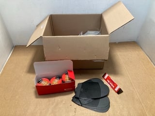 BOX OF ASSORTED SHOE ITEMS TO INCLUDE QTY OF CHERRY BLOSSOM SHOE POLISH: LOCATION - C3