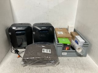 QTY OF HOUSEHOLD ITEMS TO INCLUDE 2 X FELLOWES PAPER SHREDDERS: LOCATION - WA4