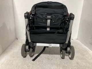 CYBEX PUSHCHAIR IN GREY/BLACK: LOCATION - WA4