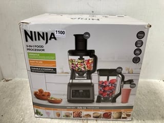 NINJA 3-IN-1 FOOD PROCESSOR WITH AUTO-IQ - MODEL BN800UK - RRP £199: LOCATION - C1