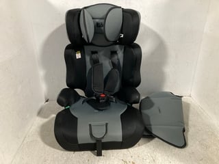 KIDOOLA CHILDRENS CAR SEAT IN GREY/BLACK - AGE RANGE 9 MONTHS - 12 YEARS: LOCATION - WA9