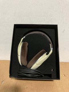 SENNHEISER HD 599 REFINED SOPHISTICATED GAMING HEADPHONES IN CREAM/BROWN: LOCATION - A17