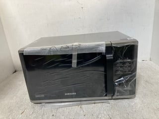 SAMSUNG DIGITAL 23L MICROWAVE OVEN IN SILVER- MODEL NO MS23K3515AS: LOCATION - A4