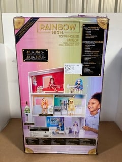 RAINBOW HIGH TOWNHOUSE TOY SET - RRP £170: LOCATION - A2